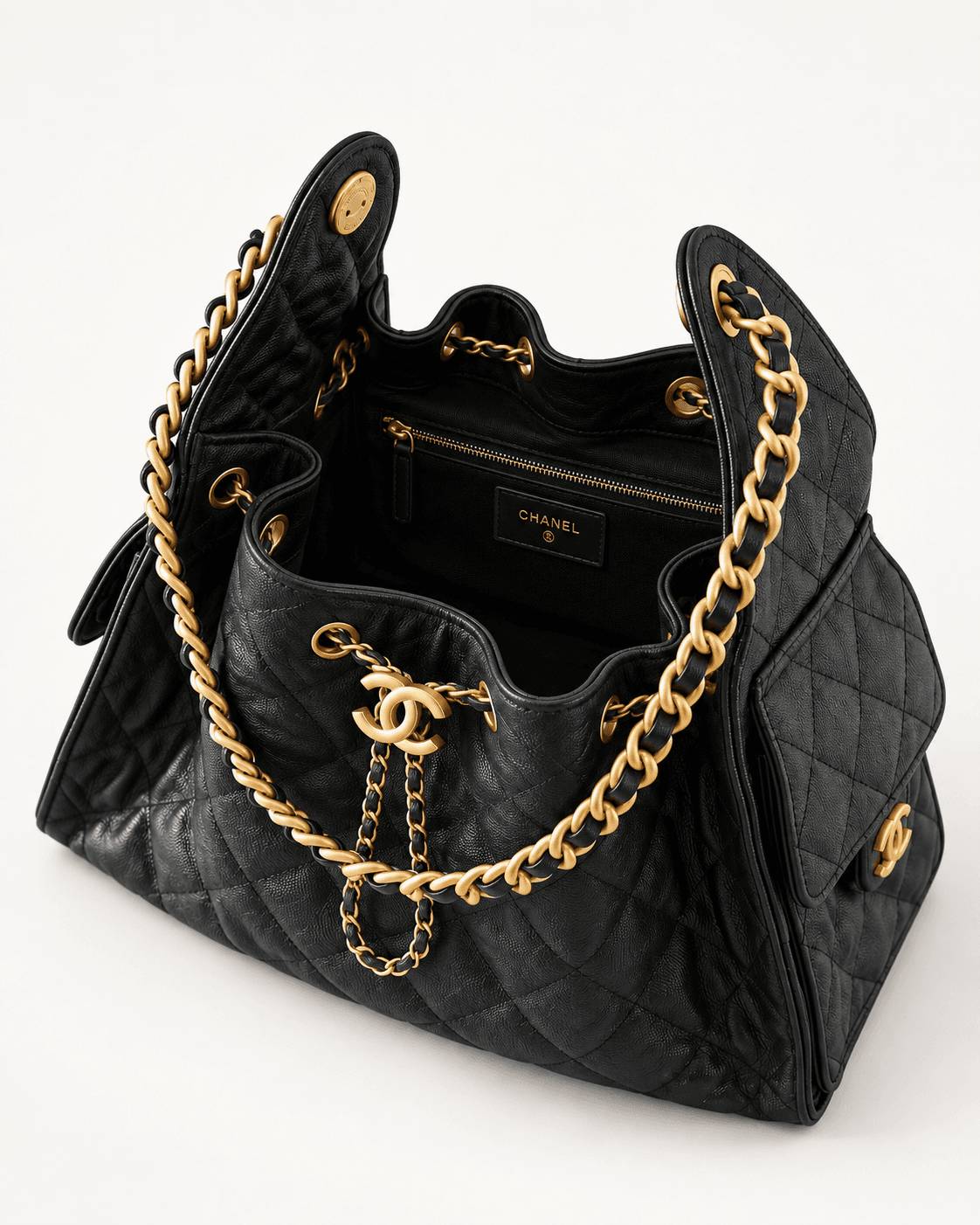Chanel Bag 25L en color negro, interior